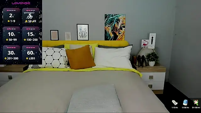 Snapshot of BabeLessi chatting on 12/17/24, 10:11 BabeLessi online show from 12/17/24, 10:11