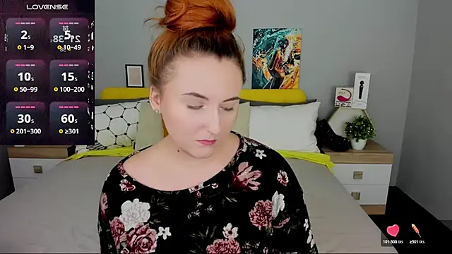 Snapshot of BabeLessi chatting on 03/08/25, 05:11 BabeLessi online show from 03/08/25, 05:11