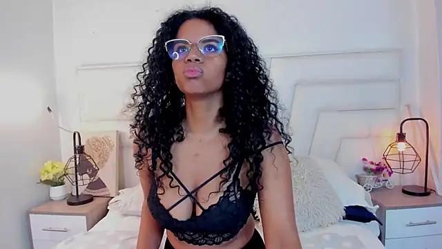 Ellie Alves online show from 12/26/24, 03:20