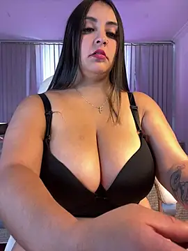 Snapshot of milly_cruz chatting on 05/22/26, 09:31 milly cruz online show from 05/22/26, 09:31