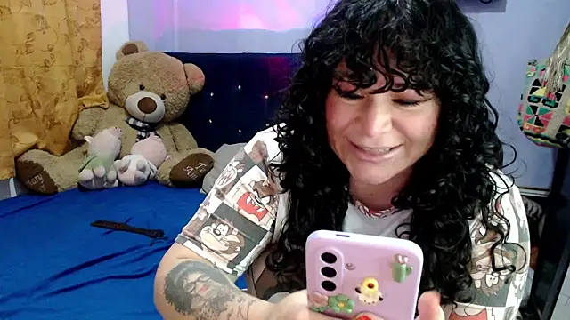 ANGELIQUE KLANE online show from 11/24/25, 06:02