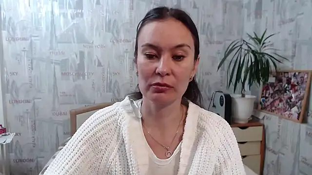 GinaQSoul online show from 09/19/25, 06:08