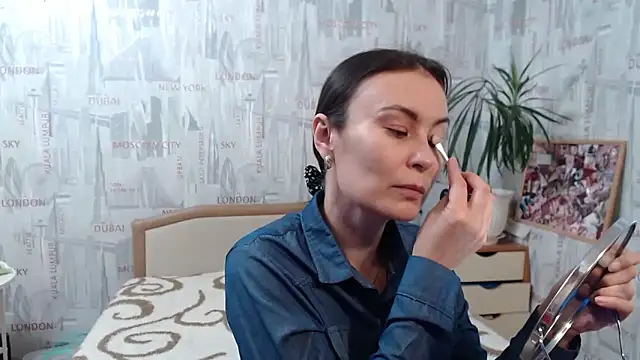 GinaQSoul online show from 10/05/25, 10:35