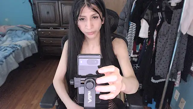 Snapshot of ArisaSkyTS chatting on 01/12/25, 05:33 ArisaSkyTS online show from 01/12/25, 05:33