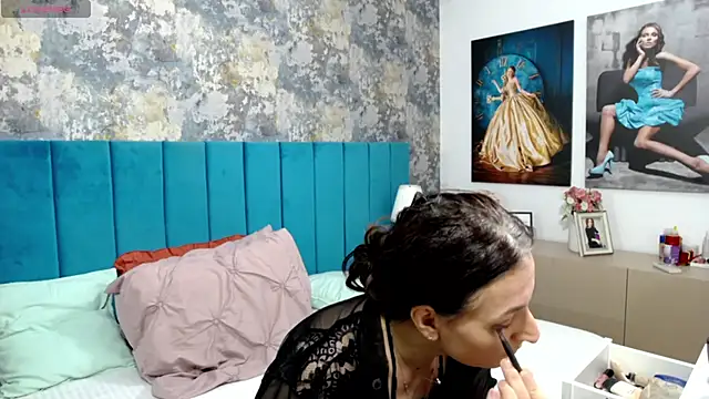 LisaCroft online show from 11/30/25, 08:07