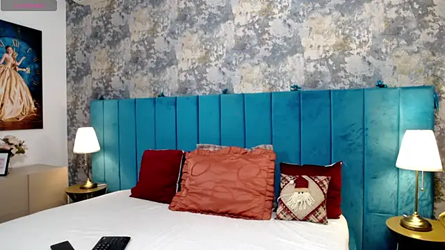 LisaCroft online show from 12/23/25, 07:17