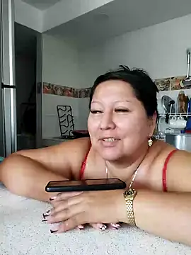 Snapshot of Brenda_Berck_ chatting on 02/11/25, 12:58 Brenda Berck online show from 02/11/25, 12:58