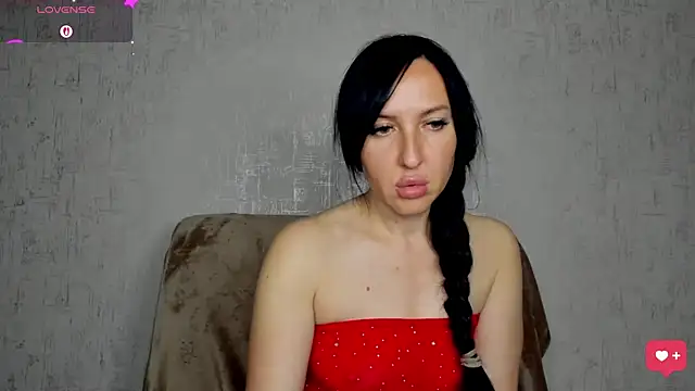 MissGulia online show from 07/21/26, 09:28