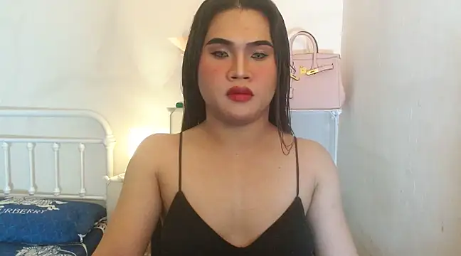 Snapshot of JustineBIGCUM chatting on 03/07/25, 10:24 JustineBIGCUM online show from 03/07/25, 10:24