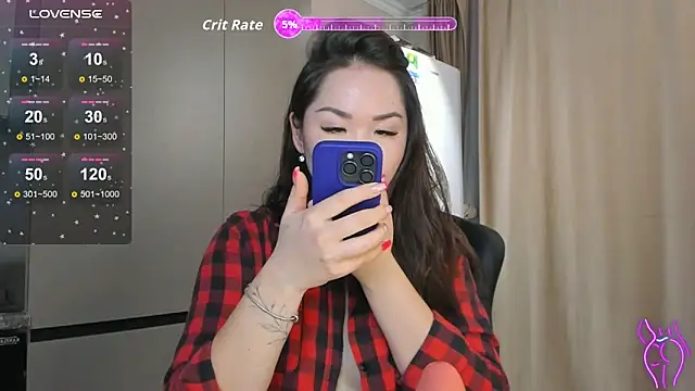 azure moon2 online show from 02/18/26, 07:21