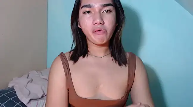 Snapshot of CasandraDiaz chatting on 03/04/25, 03:00 CasandraDiaz online show from 03/04/25, 03:00