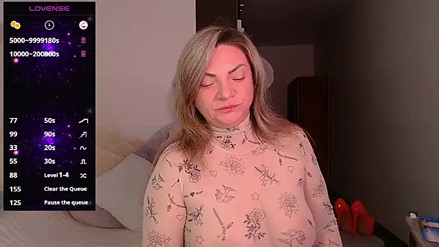 KristiOwen online show from 11/10/25, 04:22