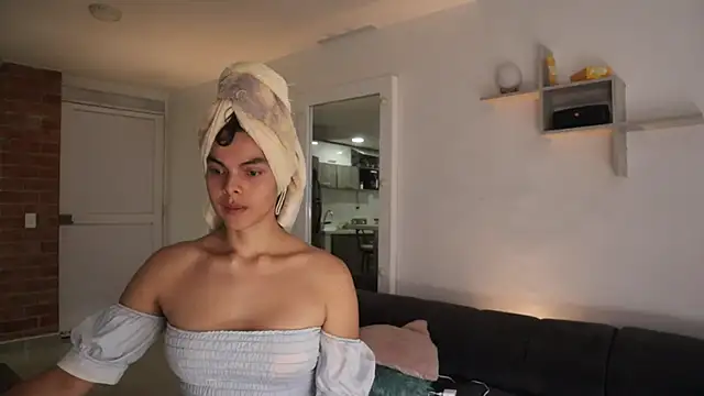  Vahos  online show from 09/29/25, 05:07