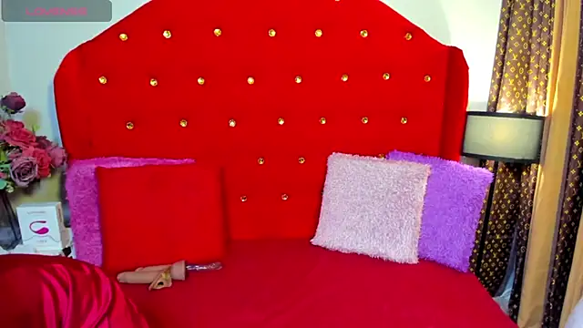 Snapshot of TranSEXUALDIVA chatting on 09/11/25, 11:05 TranSEXUALDIVA online show from 09/11/25, 11:05