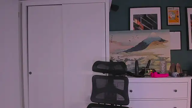 1Sandy online show from 10/30/25, 03:57