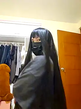 Latin summer online show from 04/23/26, 01:51