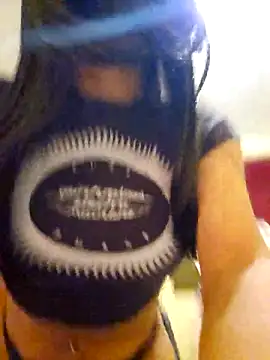 Snapshot of Latin_summer chatting on 05/04/26, 03:57 Latin summer online show from 05/04/26, 03:57