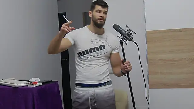 MauroTwin online show from 02/08/25, 04:57