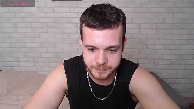 Snapshot of Alexxx_horny chatting on 04/24/26, 11:01 Alexxx horny online show from 04/24/26, 11:01