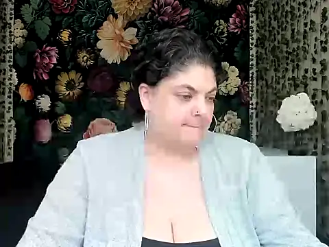 Snapshot of Exotic-Melons chatting on 10/31/25, 03:35 Exotic-Melons online show from 10/31/25, 03:35