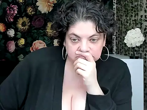 Snapshot of Exotic-Melons chatting on 12/18/25, 11:22 Exotic-Melons online show from 12/18/25, 11:22