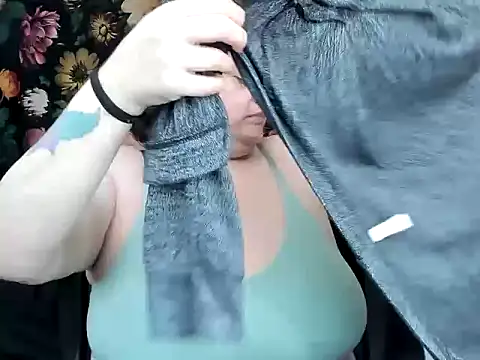 Exotic-Melons online show from 05/02/26, 08:03