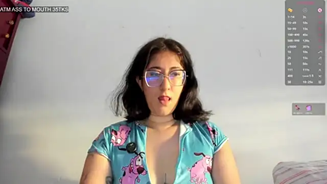 Snapshot of Sharoncrazy_1 chatting on 06/02/26, 10:12 Sharoncrazy 1 online show from 06/02/26, 10:12
