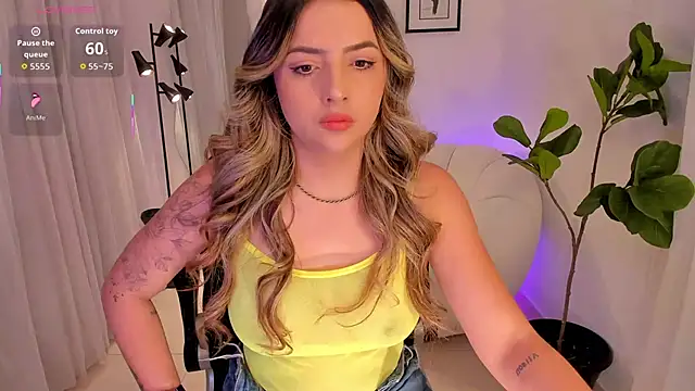 AmyWood online show from 11/26/25, 01:56