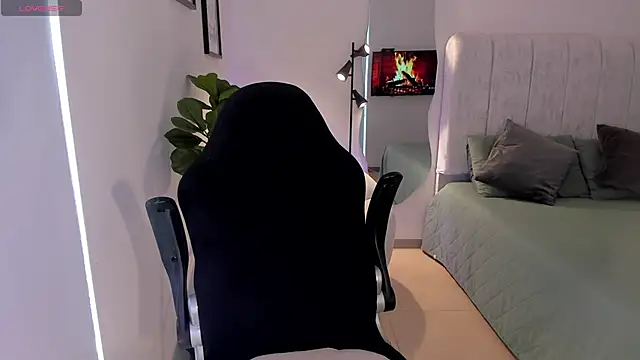 AmyWood online show from 03/03/26, 01:28