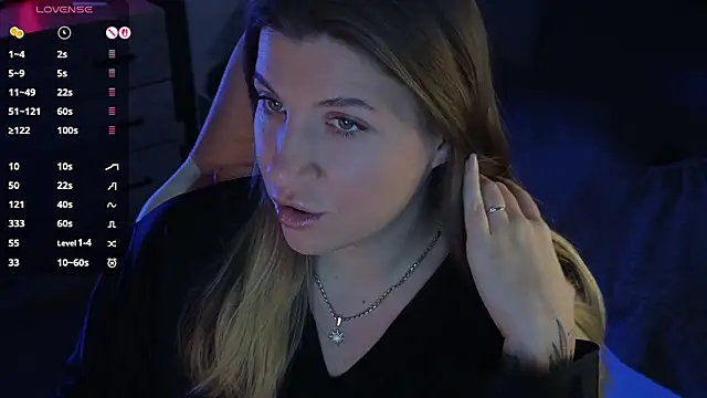 Snapshot of Fairy__Sofia chatting on 10/28/25, 09:13 Fairy Sofia online show from 10/28/25, 09:13