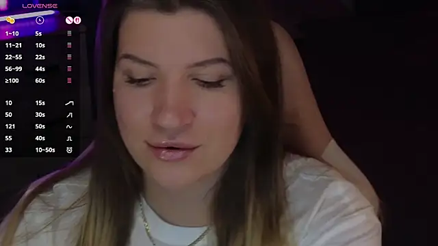 Snapshot of Fairy__Sofia chatting on 11/18/25, 03:27 Fairy Sofia online show from 11/18/25, 03:27