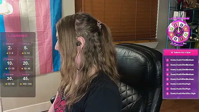 Snapshot of luluvaladon chatting on 11/30/25, 05:22 luluvaladon online show from 11/30/25, 05:22