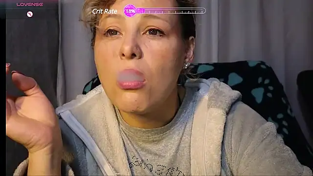 Snapshot of dagny-jo chatting on 02/06/25, 03:27 dagny-jo online show from 02/06/25, 03:27