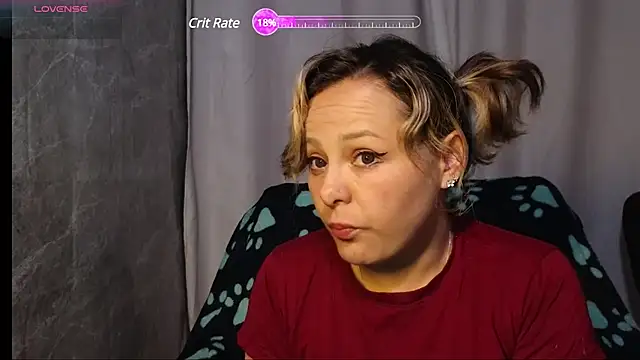 Snapshot of dagny-jo chatting on 02/07/25, 03:01 dagny-jo online show from 02/07/25, 03:01