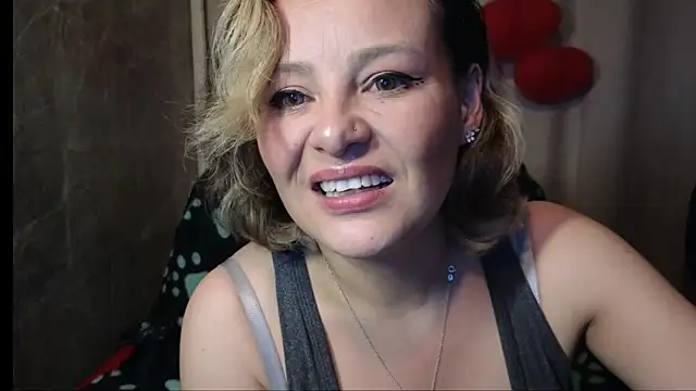 Snapshot of dagny-jo chatting on 03/06/25, 03:24 dagny-jo online show from 03/06/25, 03:24