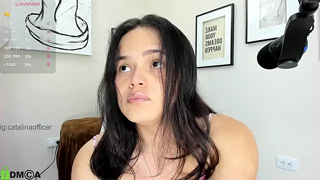 Snapshot of catalinaofficer chatting on 10/13/25, 10:59 catalinaofficer online show from 10/13/25, 10:59