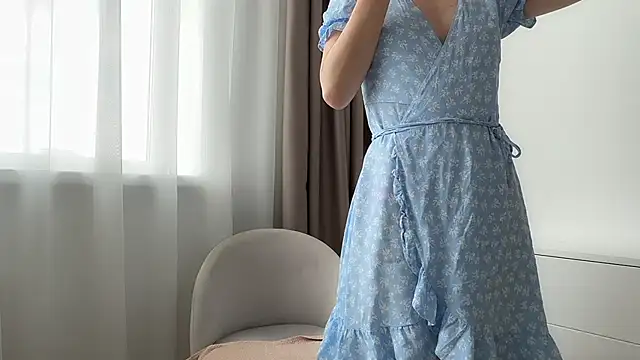 ShySchoolGirl online show from 07/19/26, 09:02