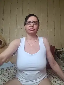 Amberhotqueen online show from 03/11/25, 10:18