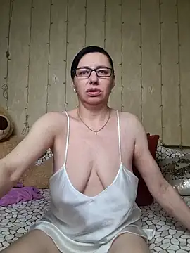 Amberhotqueen online show from 03/15/25, 04:24