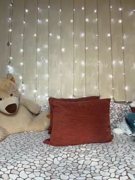 Amberhotqueen online show from 03/21/26, 04:43