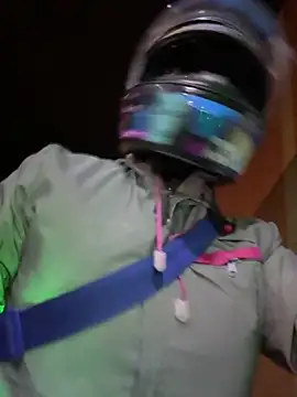 vaneelee online show from 11/16/25, 03:01