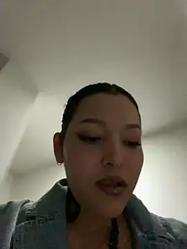 Snapshot of MarcellaGriffin chatting on 01/12/25, 01:16 MarcellaGriffin online show from 01/12/25, 01:16