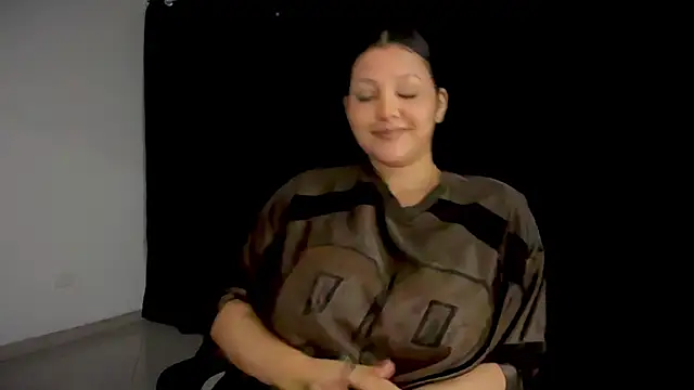 MarcellaGriffin online show from 11/18/25, 11:15