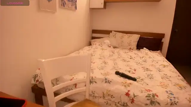 alisiaparril online show from 11/15/25, 11:18