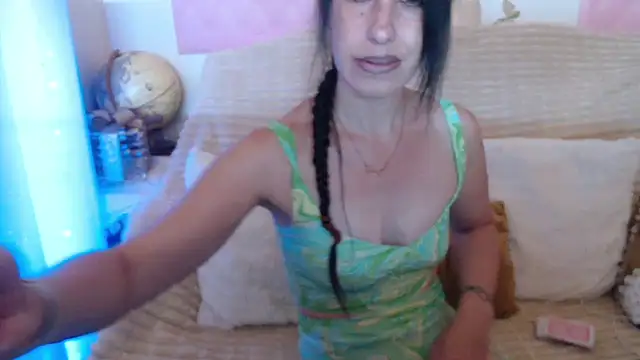 -carla- online show from 07/04/26, 06:08