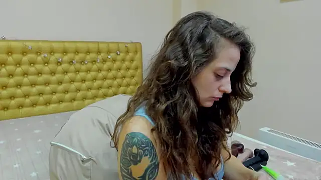 AlmaFancy online show from 02/22/25, 08:50