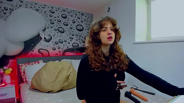 AlmaFancy online show from 04/14/26, 05:24