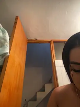 Snapshot of Emma_Brown_12 chatting on 06/19/26, 09:29 Emma Brown 12 online show from 06/19/26, 09:29