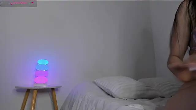 sophia clark1 online show from 03/19/26, 04:55