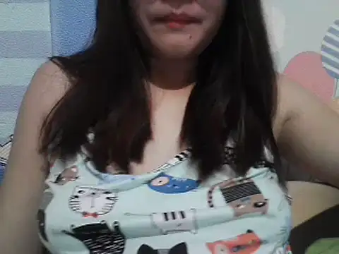 Snapshot of leamorena chatting on 03/16/25, 05:28 leamorena online show from 03/16/25, 05:28